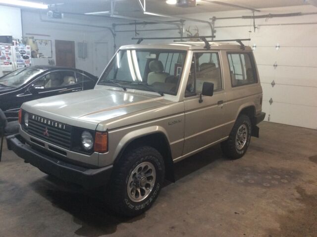 1988 mitsubishi montero