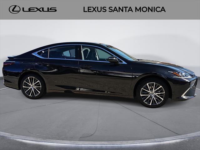 2025 lexus es 300h base