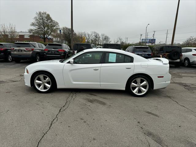 2013 dodge charger sxt