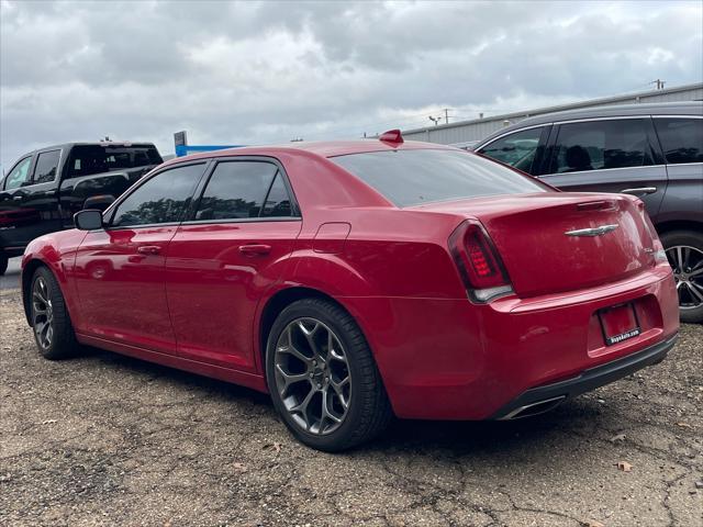 2015 chrysler 300 s