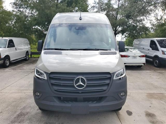 2024 mercedes-benz sprinter 2500