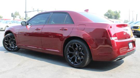 2019 Chrysler 300