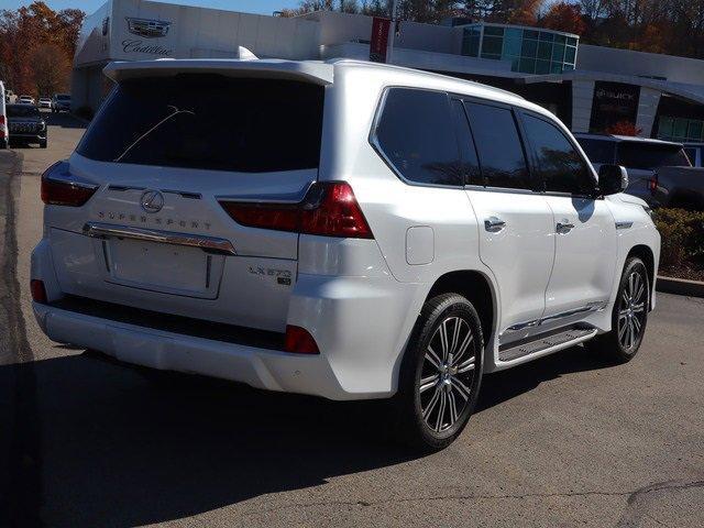 2021 lexus lx 570 three-row