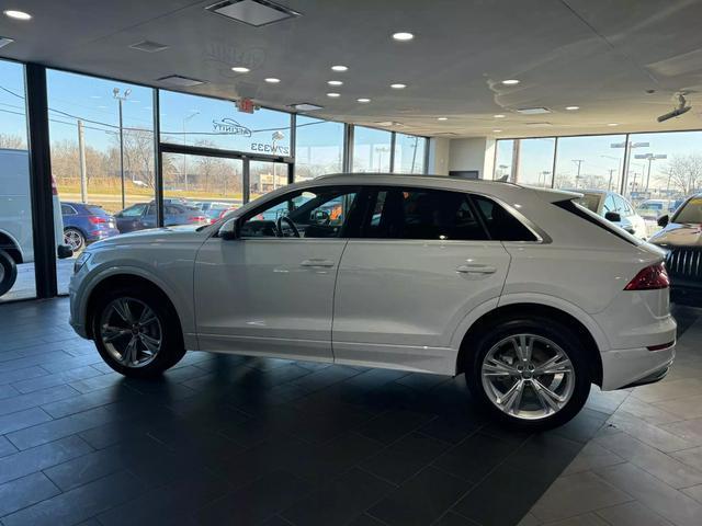 2020 audi q8 55 premium plus