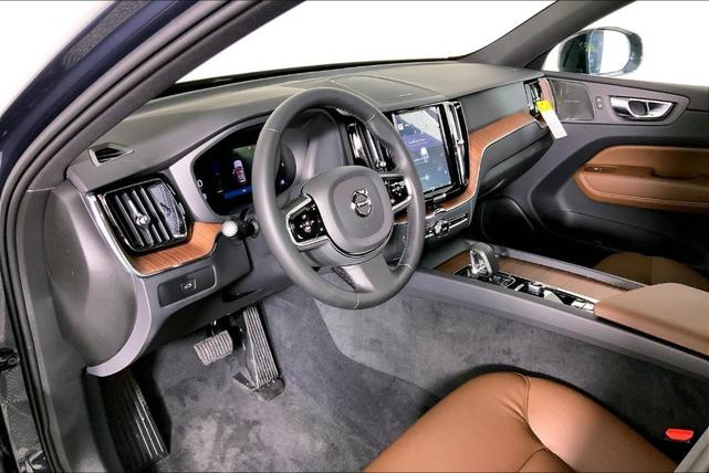 2024 volvo xc60 b5 plus dark theme