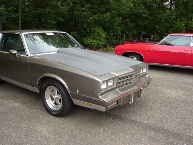 1985 monte carlo. street / strip car. with trailer