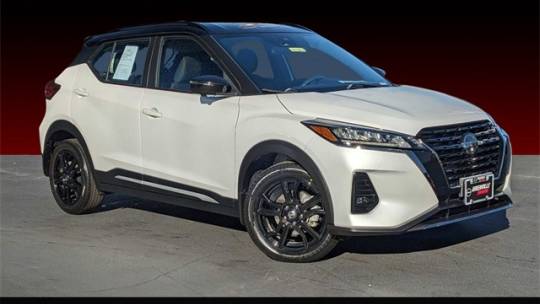 2021 nissan kicks sr