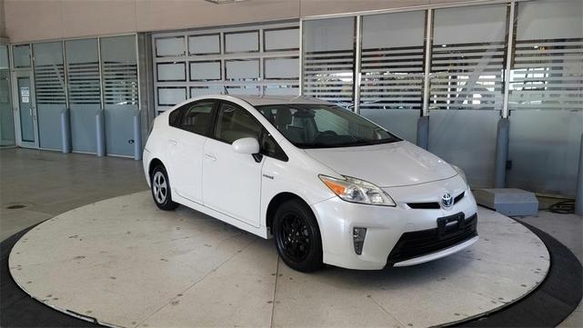 2013 toyota prius two
