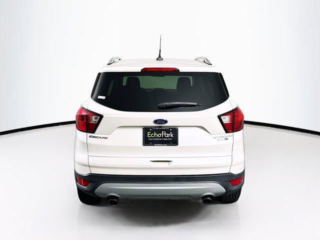 2019 ford escape titanium