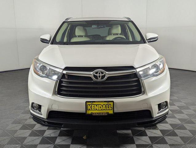 2015 toyota highlander limited