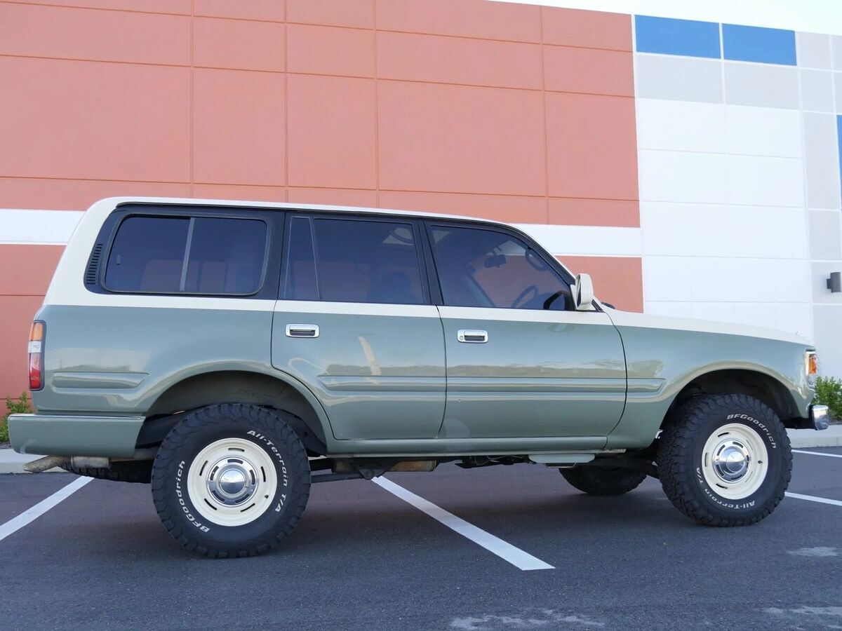 1994 toyota 80 series fitted with a front facia from a 60 series land cruiser
