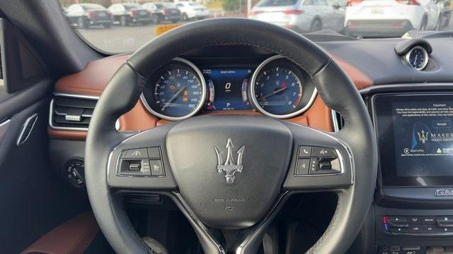 2017 maserati ghibli s q4
