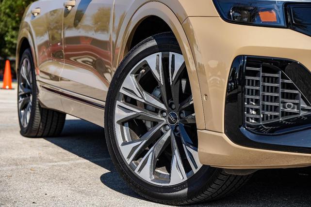 2024 audi q8 55 premium