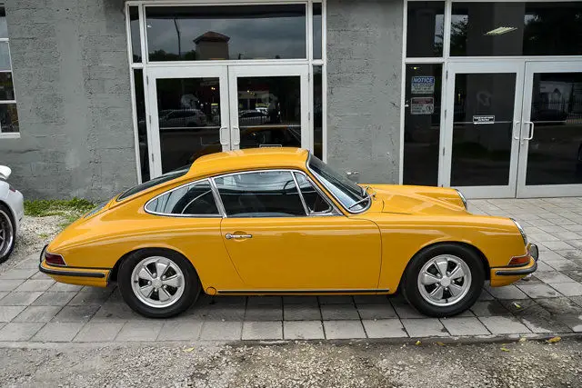 1967 911s 5 speed aircooled bahama yellow