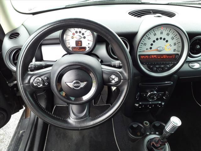 2011 mini cooper clubman base