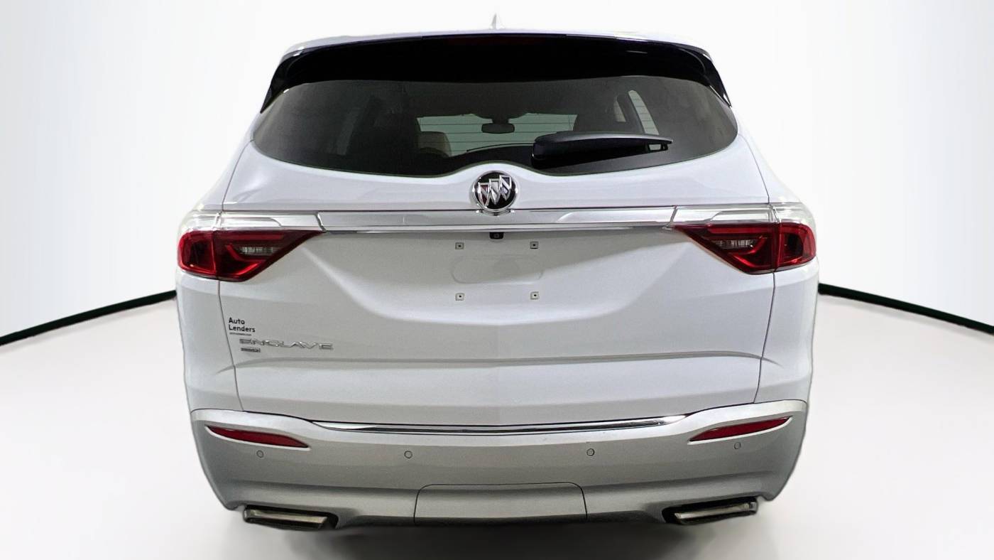 2022 buick enclave essence