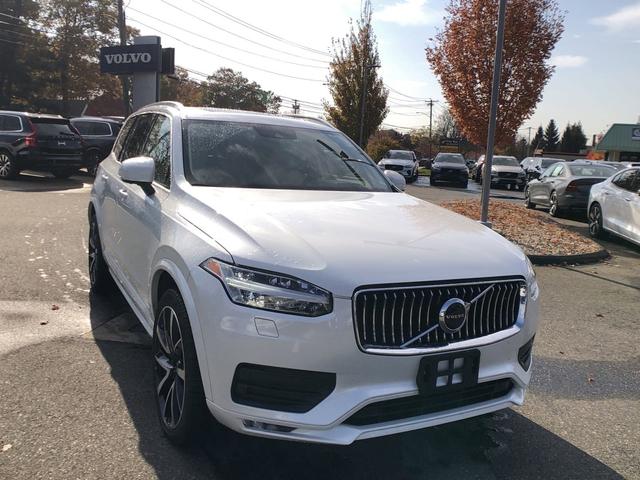 2022 volvo xc90 t6 awd momentum 6 seater