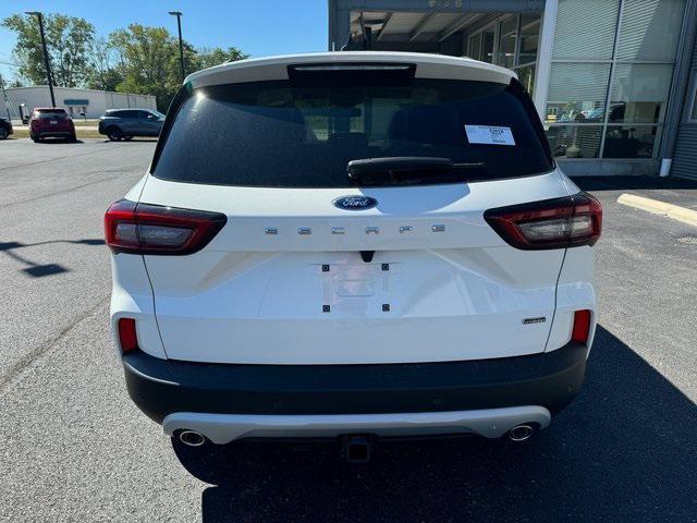 2024 ford escape base