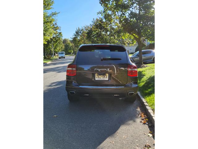 2010 porsche cayenne s