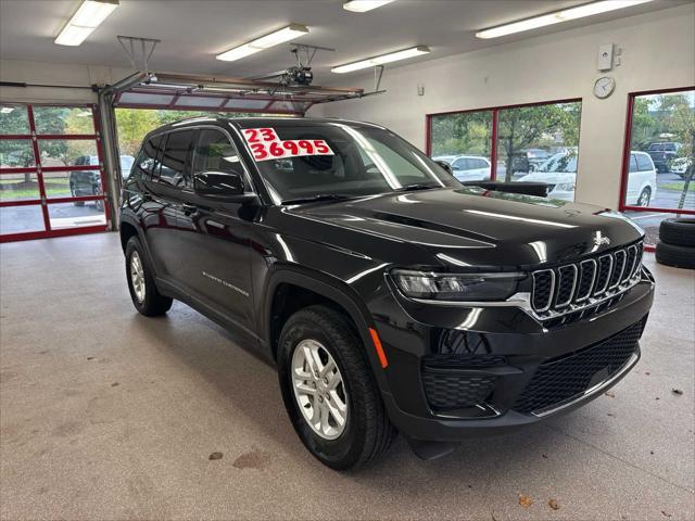 2023 jeep grand cherokee laredo 4x4