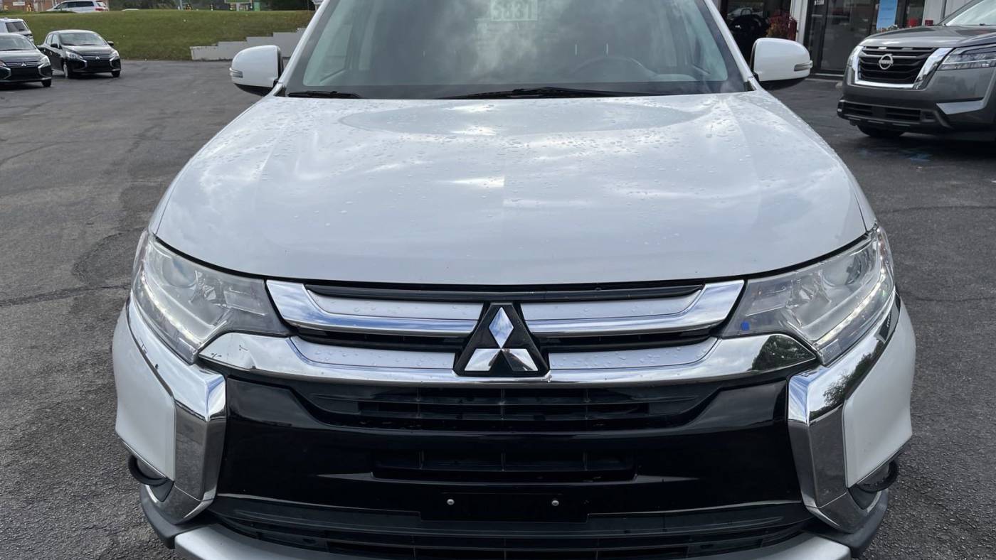 2018 mitsubishi outlander se