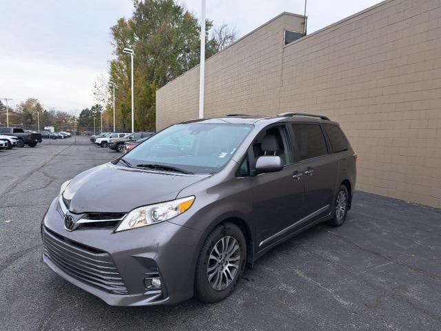 2019 toyota sienna l