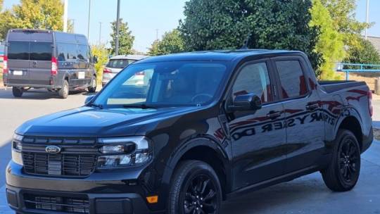 2023 ford maverick lariat