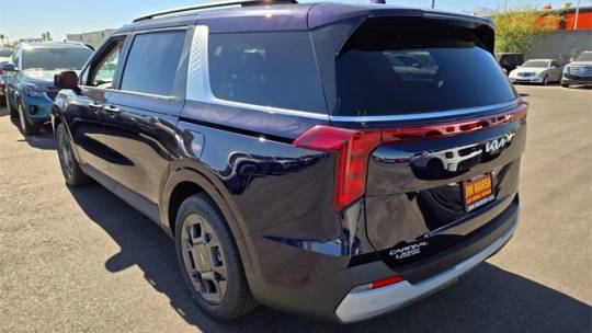 2025 Kia Carnival