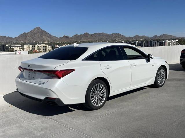2021 toyota avalon hybrid limited