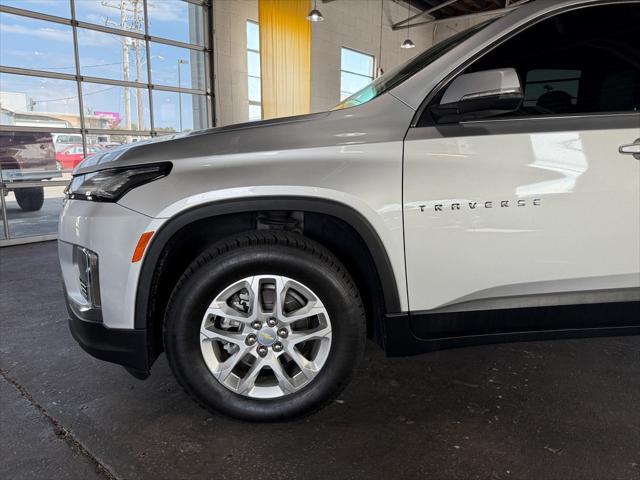 2022 chevrolet traverse ls