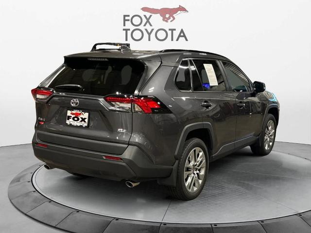 2023 toyota rav4 xle premium
