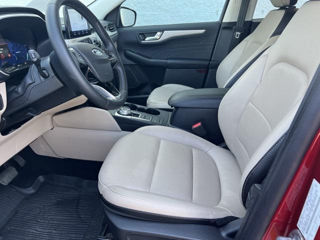 2022 ford escape sel