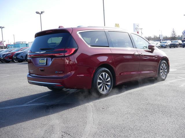 2021 chrysler pacifica hybrid touring l
