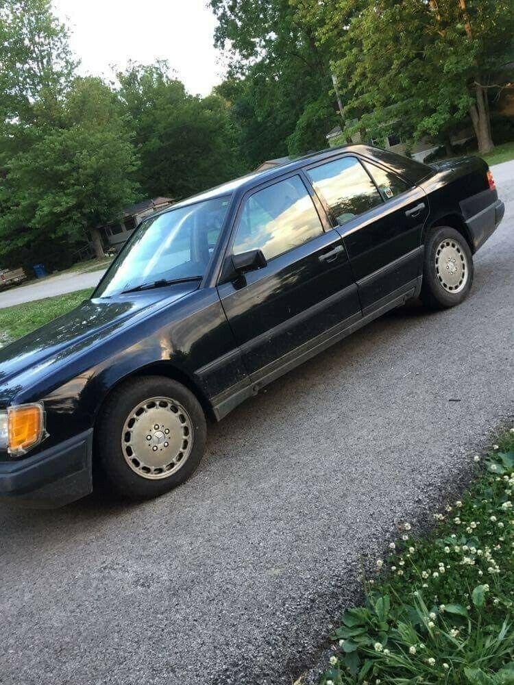 1987 mercedes-benz 300 e sedan 4r