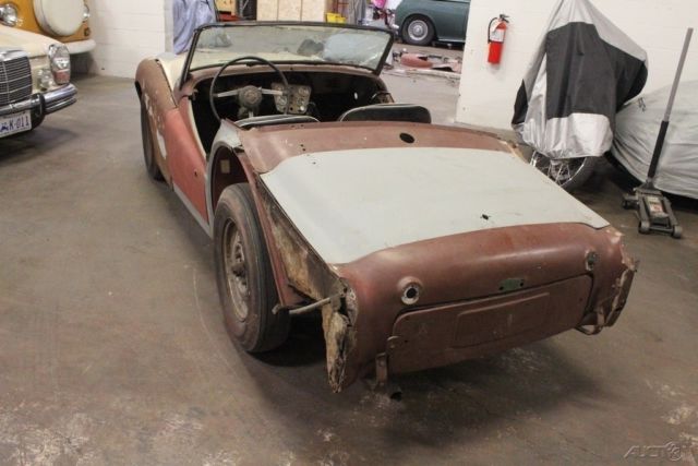 1960 tr3 roadster, two tops, no reserve!