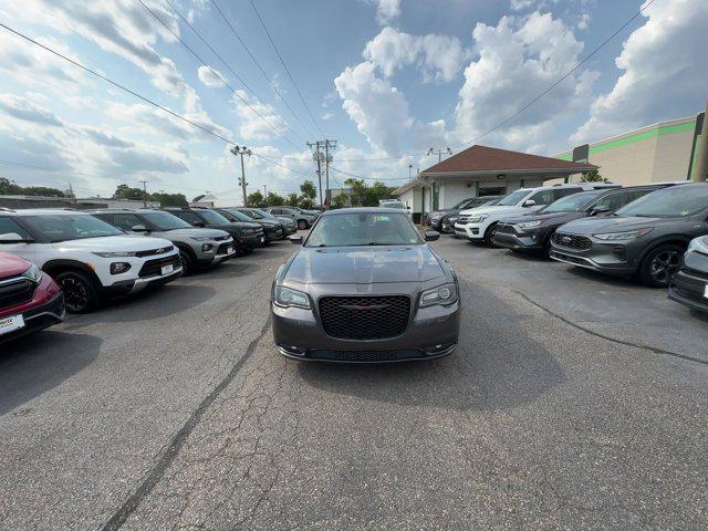 2022 chrysler 300 s