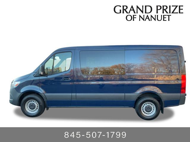 2024 mercedes-benz sprinter 2500 standard roof
