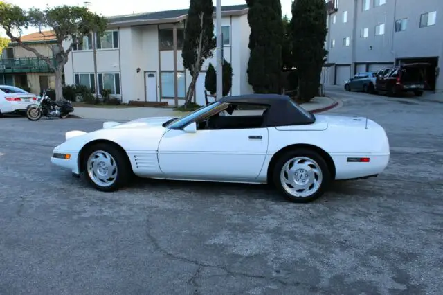 1993 corvette convertible 40th anniversary edition - rare!