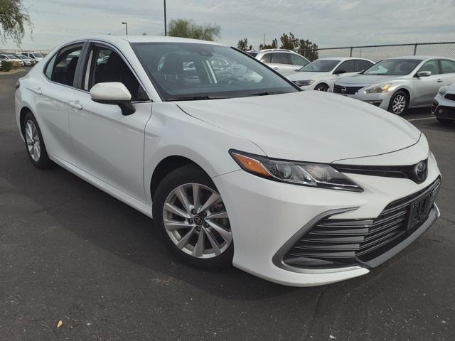 2024 toyota camry le