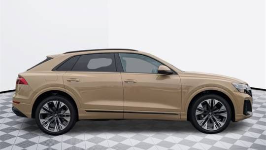 2024 Audi Q8