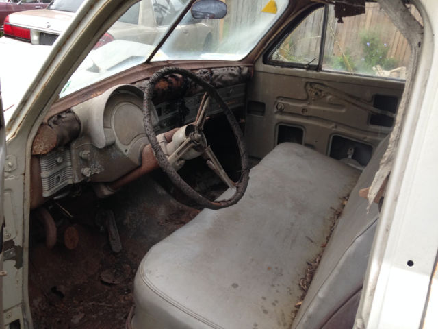 1949 chrysler flathead six sedan for restoration or parts no reserve!
