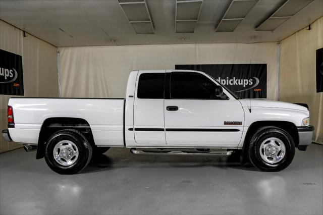 2001 dodge ram 2500 base