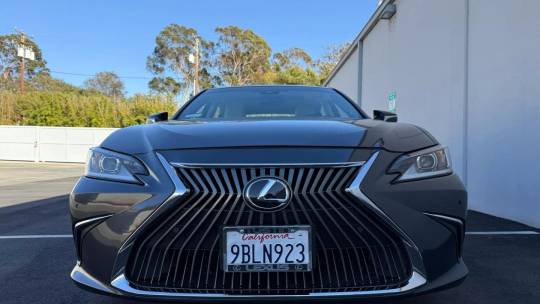2022 Lexus ES