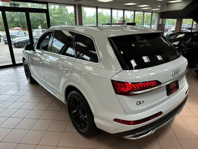 2022 audi q7 55 premium plus