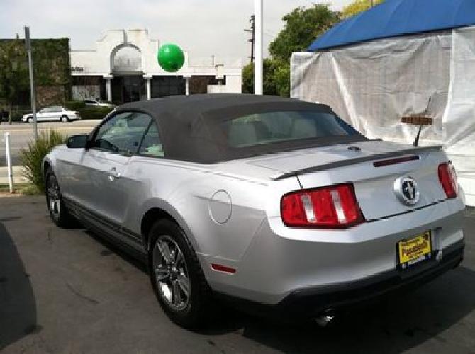 2011 ford mustang convertible v6 - auto - silver - 28k mi in pasadena, ca