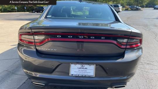 2022 dodge charger sxt