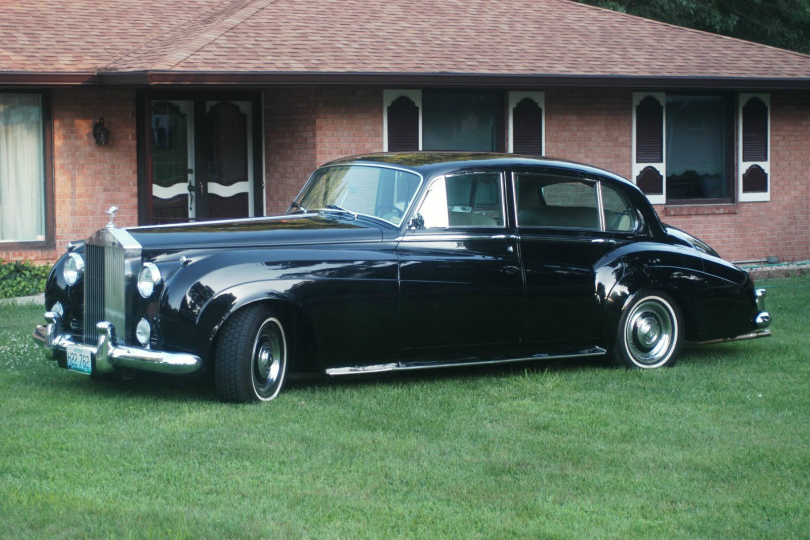 stately rolls royce silver cloud ii long wheel base 1962, less than 300 made!!!