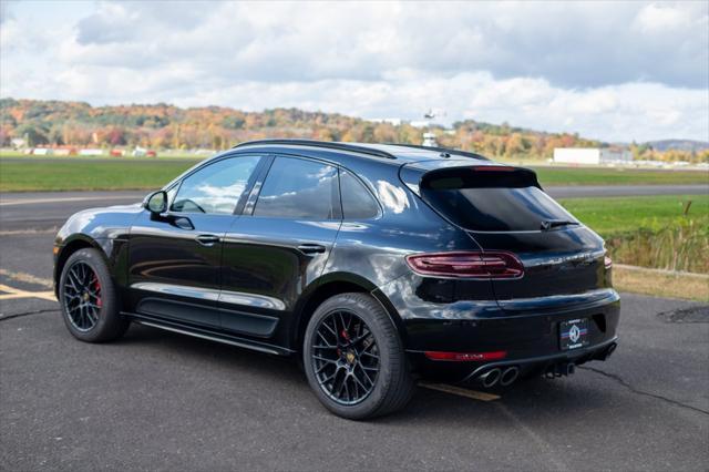 2017 porsche macan gts