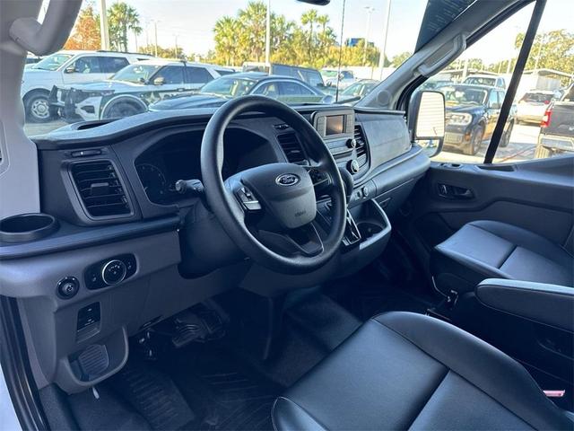 2023 ford transit-250 base