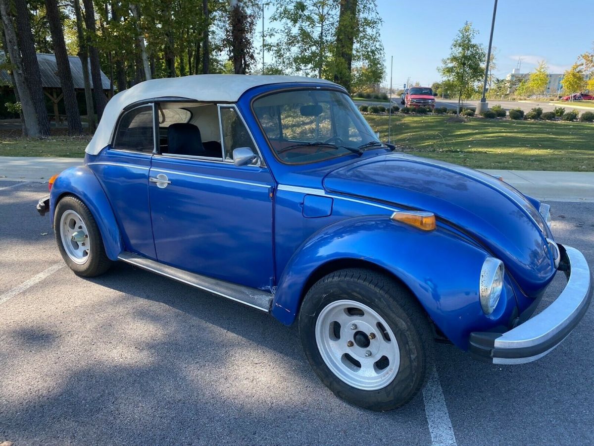 barn find-- 1975 vw bettle convertible --barn find